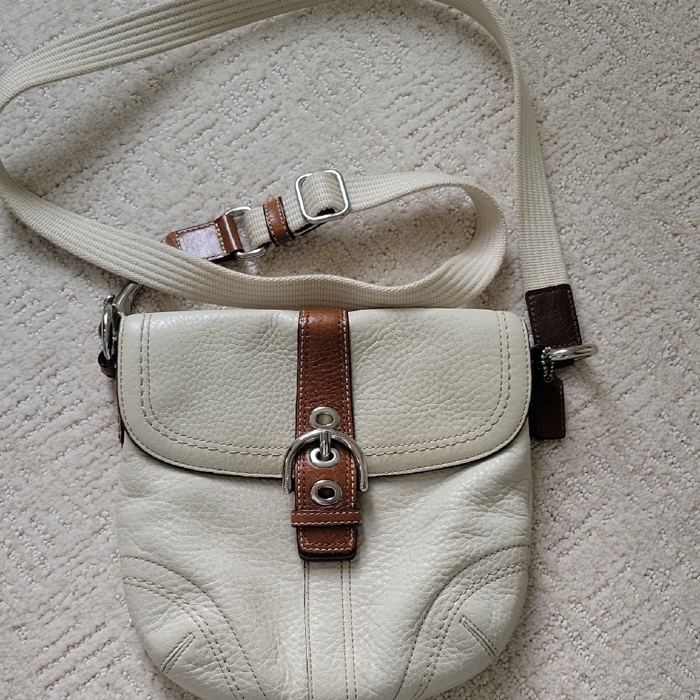 Coach Soho Flap Cream Off-White Pebbled Leather Spring Crossbody Bag CLEAN!!!!